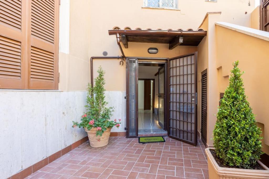Casa Gianni 5 Stelle Apartment With Garden Rome Exterior photo